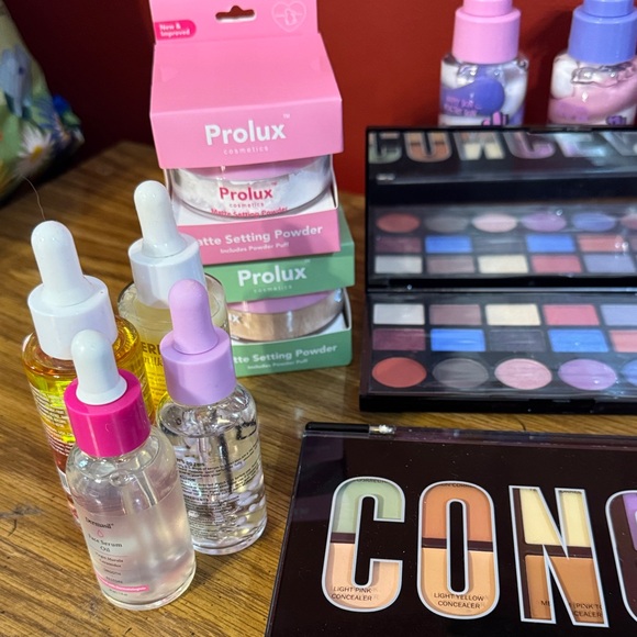Assorted Makeup Collection $ value - Picture 2 of 8